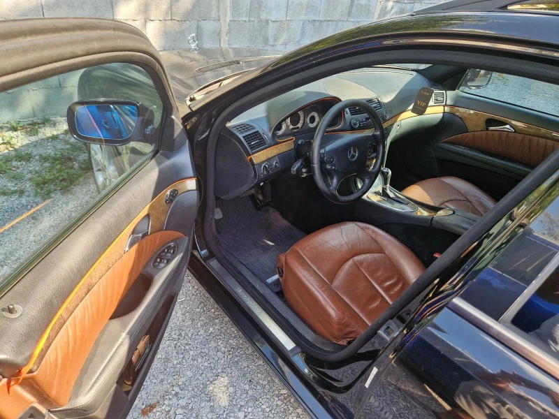 Mercedes-Benz E 320, снимка 8 - Автомобили и джипове - 52684215