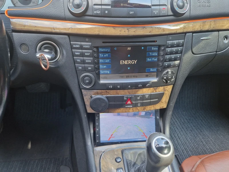 Mercedes-Benz E 320, снимка 7 - Автомобили и джипове - 52684215