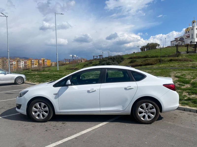 Opel Astra LPG | 1.4 Turbo, снимка 13 - Автомобили и джипове - 51991973