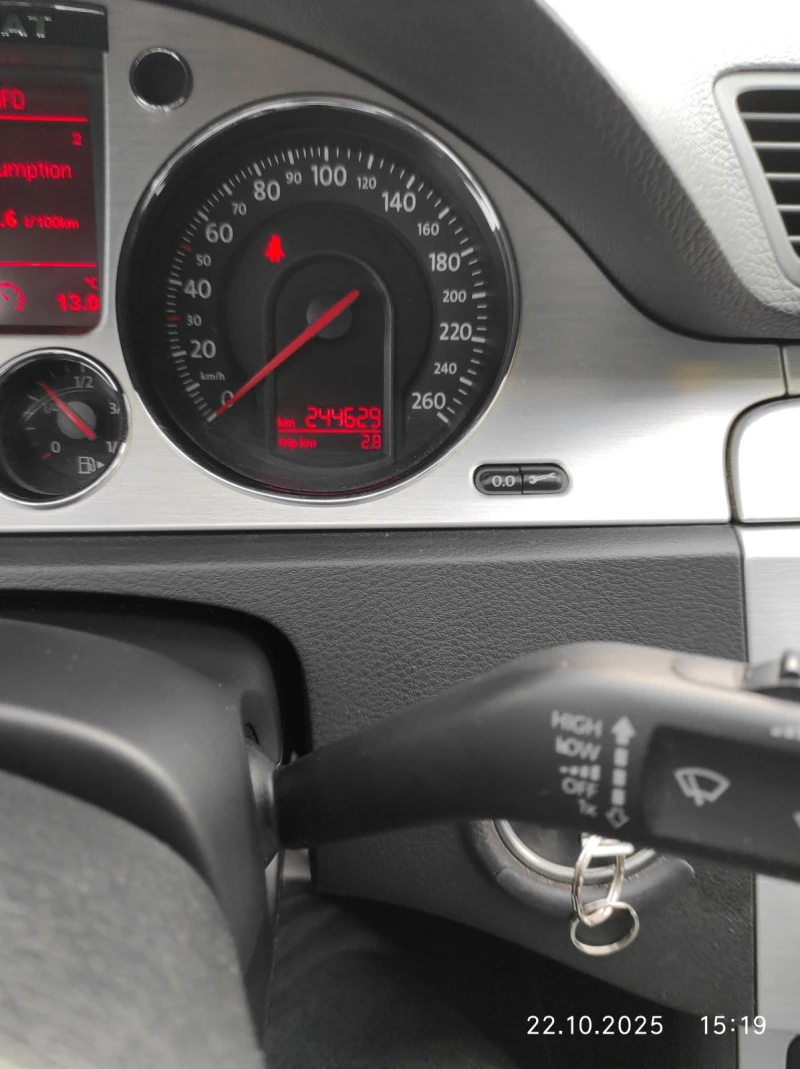 VW Passat Highline, снимка 12 - Автомобили и джипове - 52619515