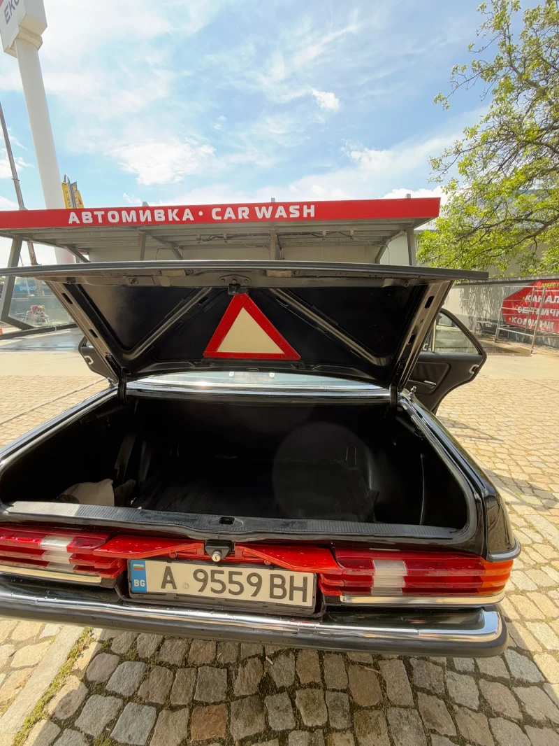 Mercedes-Benz 123 200D, снимка 3 - Автомобили и джипове - 52650449