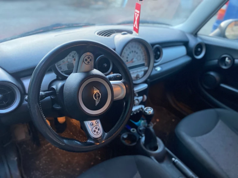 Mini One, снимка 4 - Автомобили и джипове - 53342865