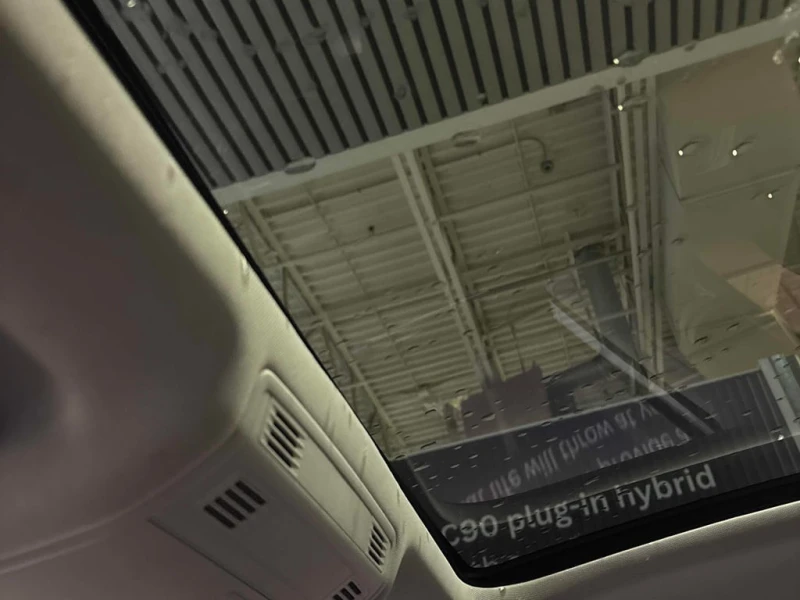 VW Golf 5dr HB Auto 1.8 TSI * ВТОРИ ГУМИ И ДЖАНТИ, снимка 10 - Автомобили и джипове - 53360462