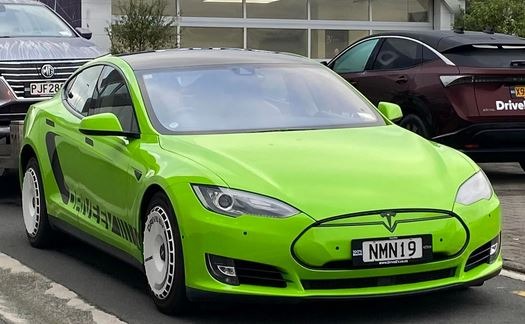 Tesla Model S 25 лв/ден за Такси, снимка 6 - Автомобили и джипове - 41800029