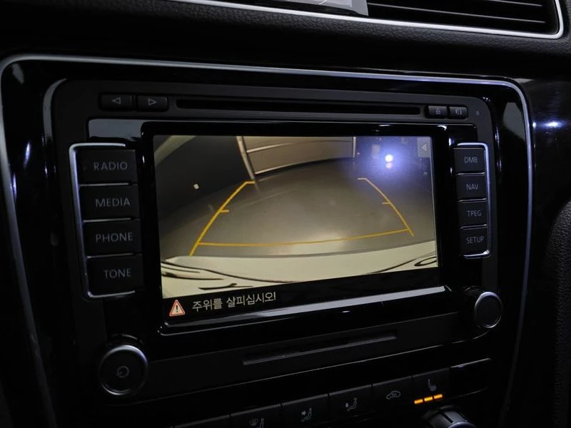 VW Passat * 2.0* TDI* B7* , снимка 14 - Автомобили и джипове - 55723187
