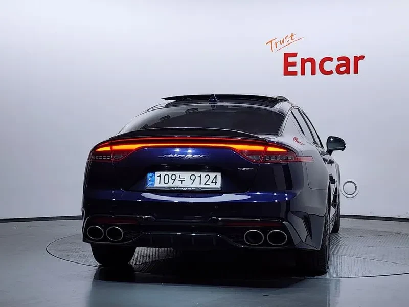 Kia Stinger 3.3 AWD GT - САМО 30% АВАНС, снимка 4 - Автомобили и джипове - 55889034
