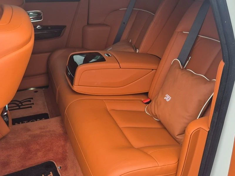 Rolls-Royce Phantom 6.7 Automatic КРАЙНА ЦЕНА: 504656 EUR !!!РЕАЛНА КР, снимка 12 - Автомобили и джипове - 55969472
