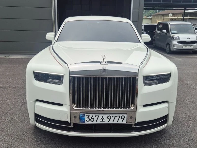 Rolls-Royce Phantom 6.7 Automatic КРАЙНА ЦЕНА: 504656 EUR !!!РЕАЛНА КР, снимка 5 - Автомобили и джипове - 55969472