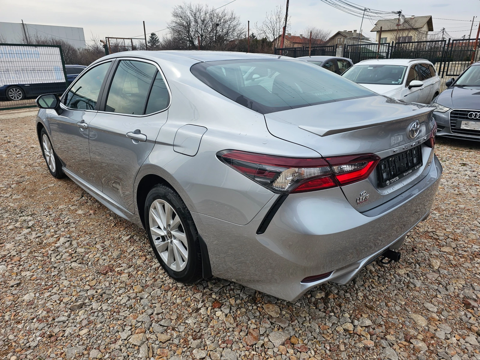 Toyota Camry 2.5i 218кс. 3918км - изображение 10