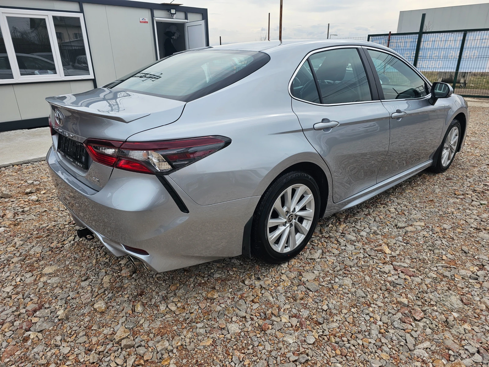 Toyota Camry 2.5i 218кс. 3918км - изображение 7