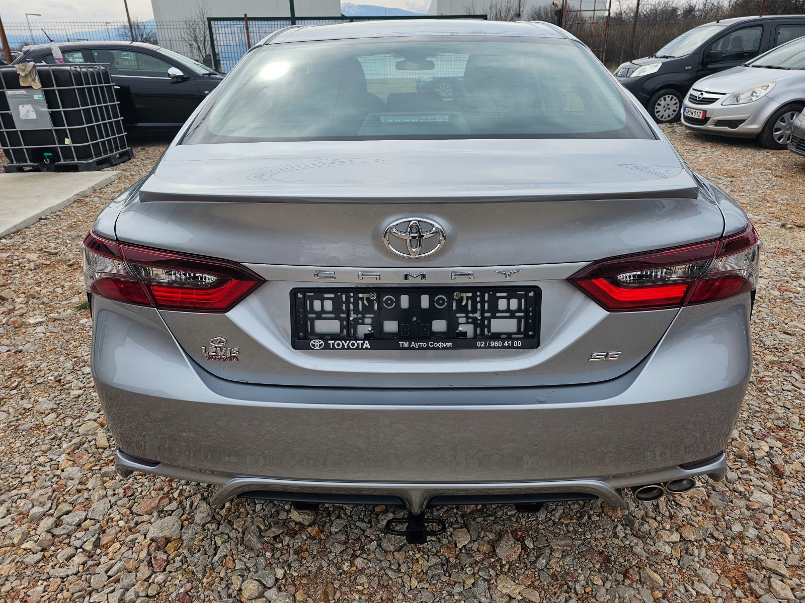 Toyota Camry 2.5i 218кс. 3918км - изображение 8