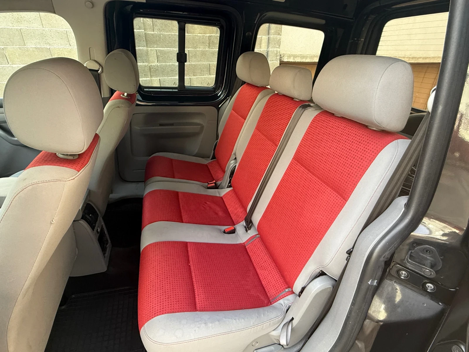 VW Caddy 1.9 DSG - изображение 7