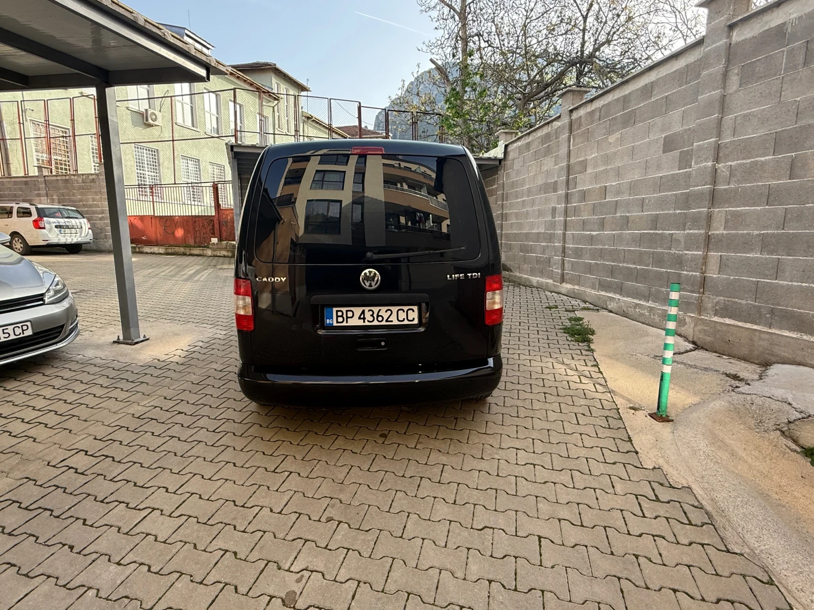 VW Caddy 1.9 DSG - изображение 4