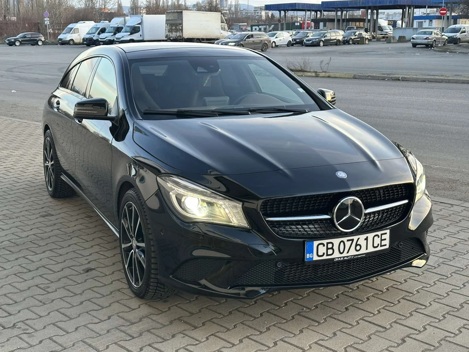 Mercedes-Benz CLA 250 Shooting Brake 7G-DCT 4Matic 84000km - изображение 5