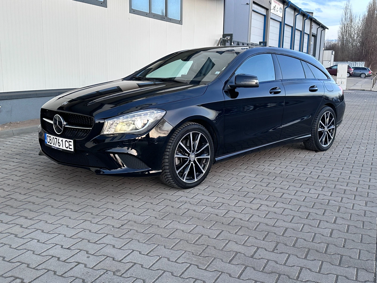 Mercedes-Benz CLA 250 Shooting Brake 7G-DCT 4Matic 84000km - изображение 4