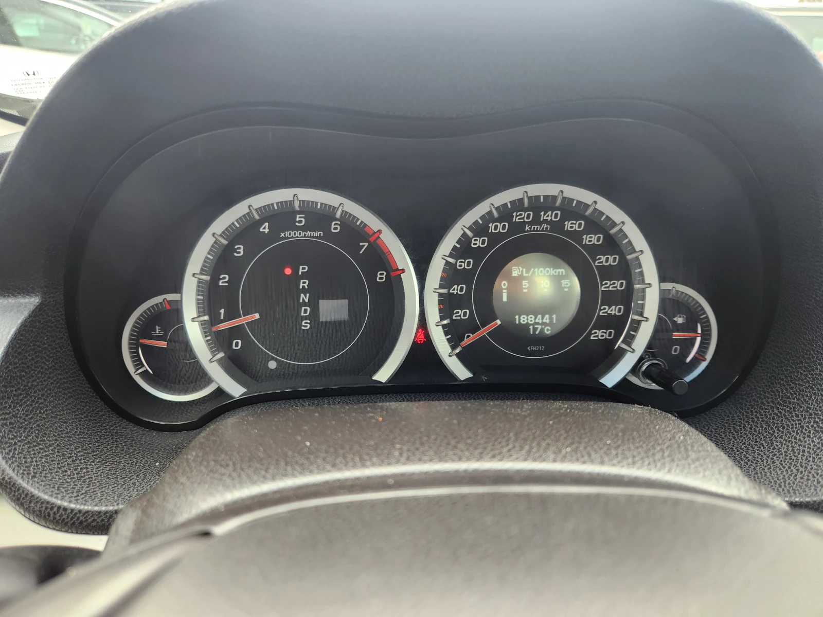 Honda Accord 2.0i-155 к.с КЛИМАТРОНИК-АВТОМАТИК-ШВЕЙЦАРИЯ - изображение 9