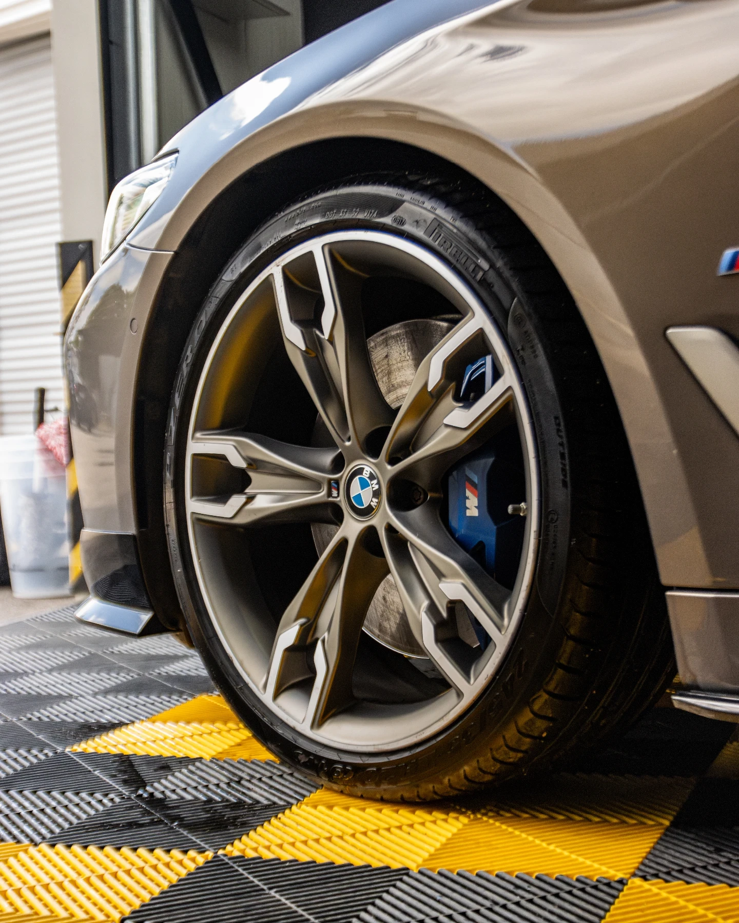 BMW 550  M550i XDRIVE - изображение 6