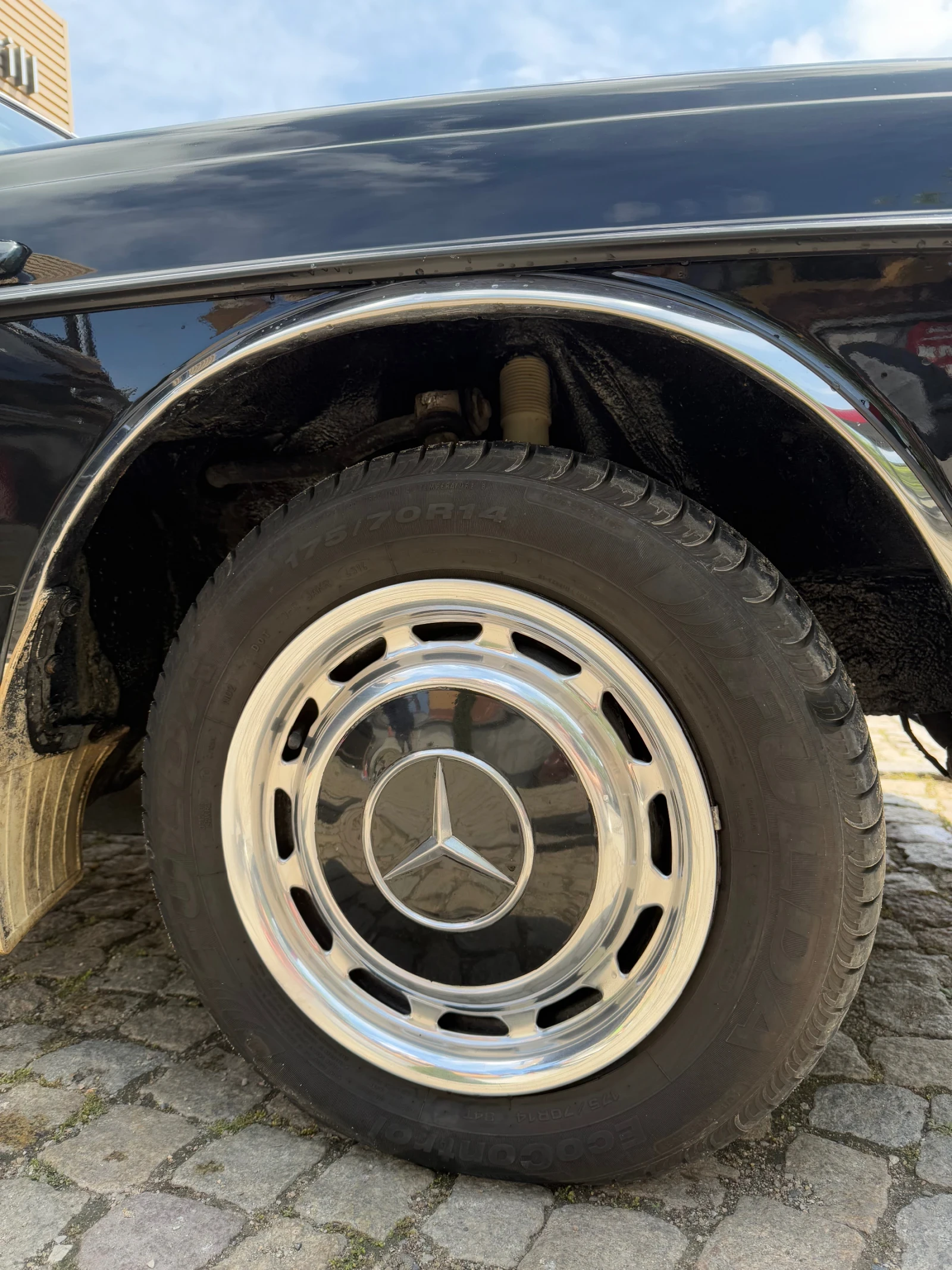 Mercedes-Benz 123 200D - изображение 4