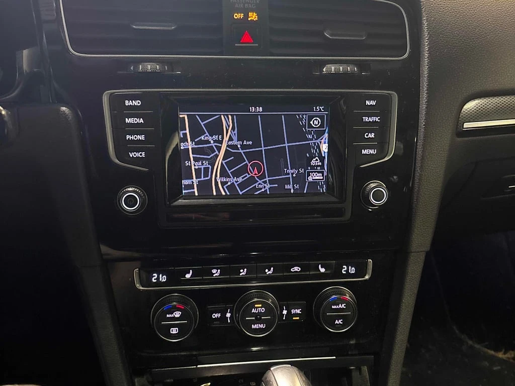 VW Golf 5dr HB Auto 1.8 TSI * ВТОРИ ГУМИ И ДЖАНТИ - изображение 9