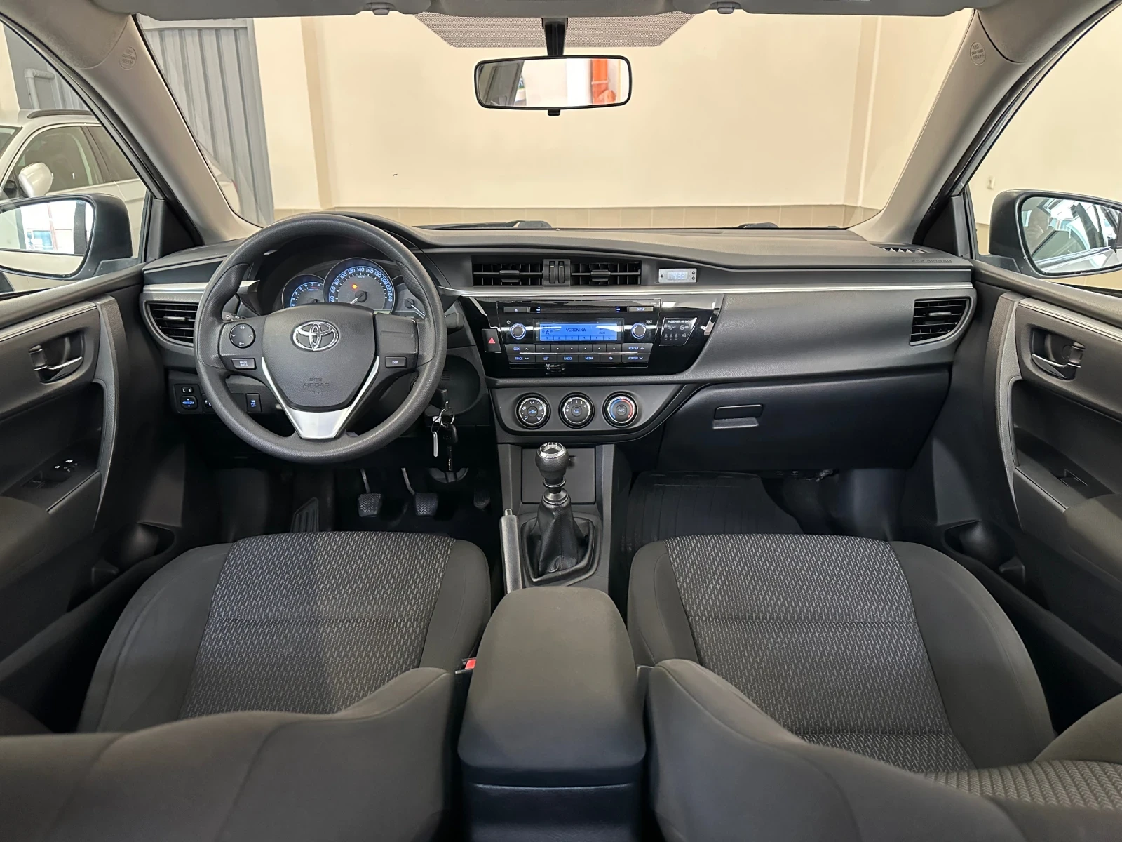 Toyota Corolla 1.6i/132�.�/���-�������� �����//���� ���/FULL/TOP/ | Mobile.bg � ����������� 11