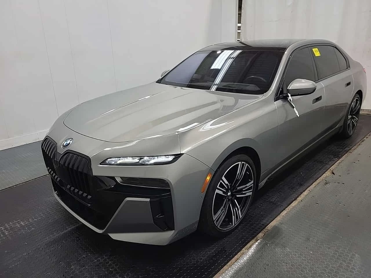 BMW i7 XDRIVE60| MAСАЖИ| BOWERS & WILKINS| THEATER MODE| 