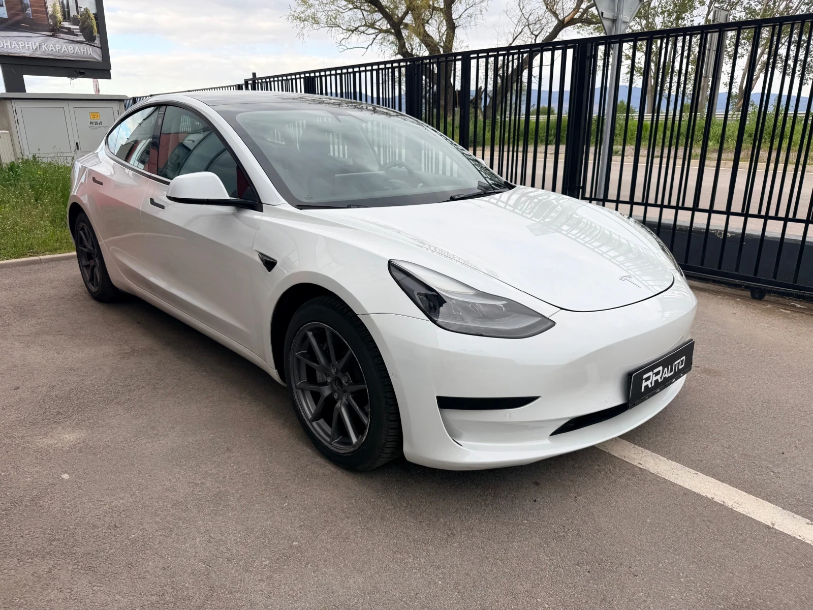 Tesla Model 3 SR+ * LFP* Термопомпа , снимка 5 - Автомобили и джипове - 54459662