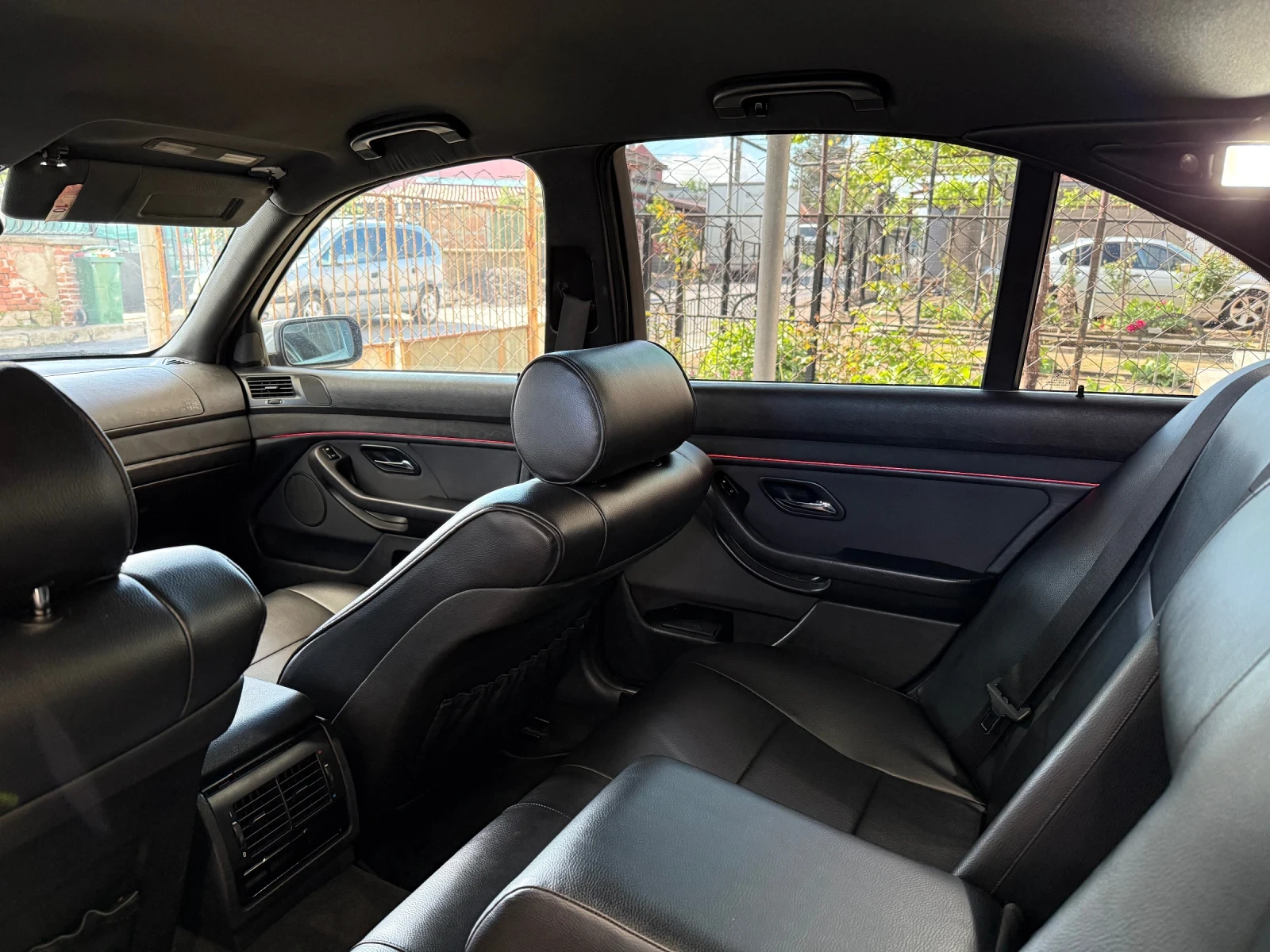 BMW 530 3000tdi, снимка 10 - Автомобили и джипове - 54541382