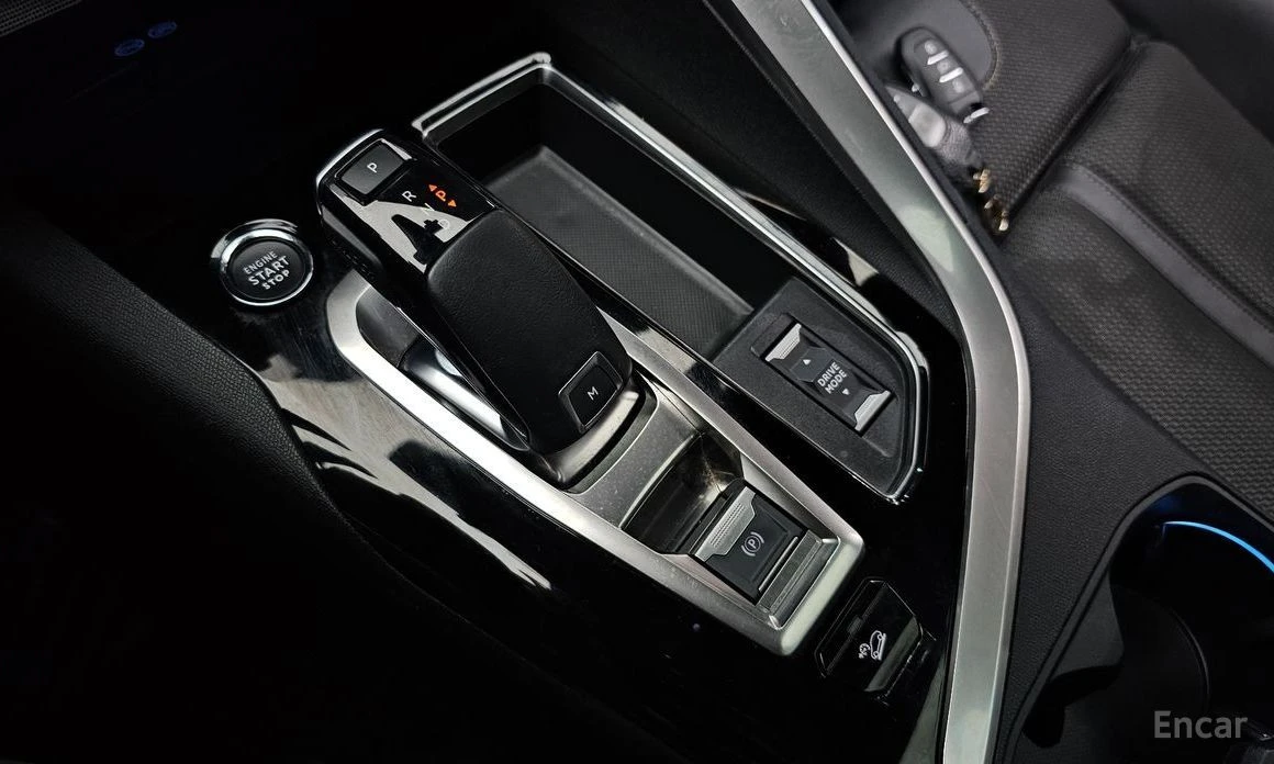 Peugeot 3008, снимка 9 - Автомобили и джипове - 54641019