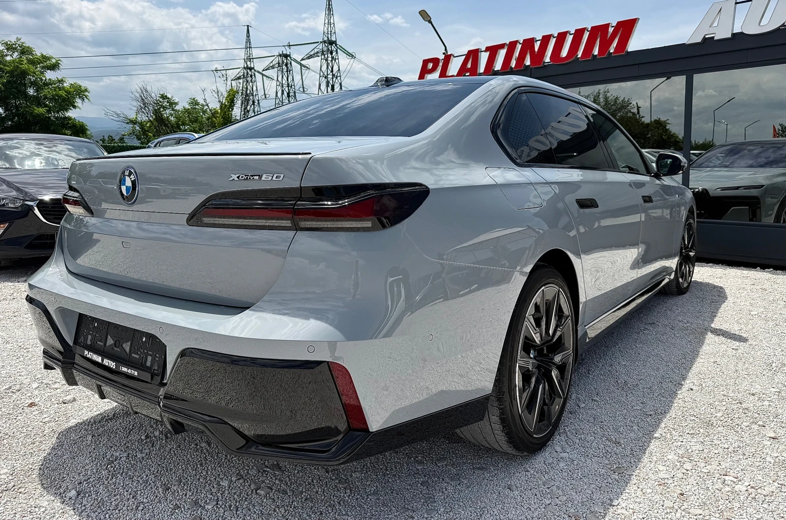 BMW i7 ///M-pack xDrive60, TV, B&W Sound, Panorama , снимка 8 - Автомобили и джипове - 54766833