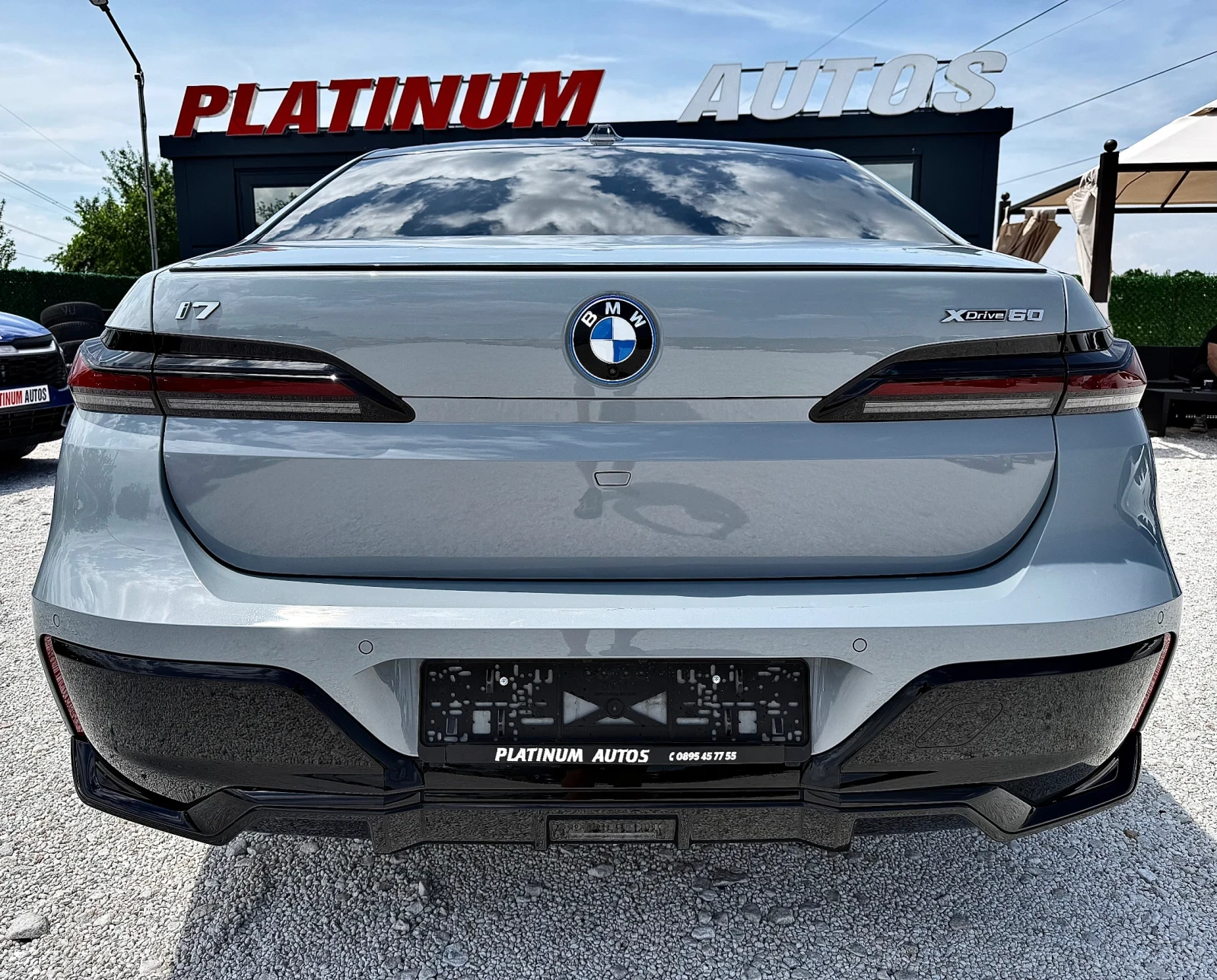 BMW i7 ///M-pack xDrive60, TV, B&W Sound, Panorama , снимка 5 - Автомобили и джипове - 54766833