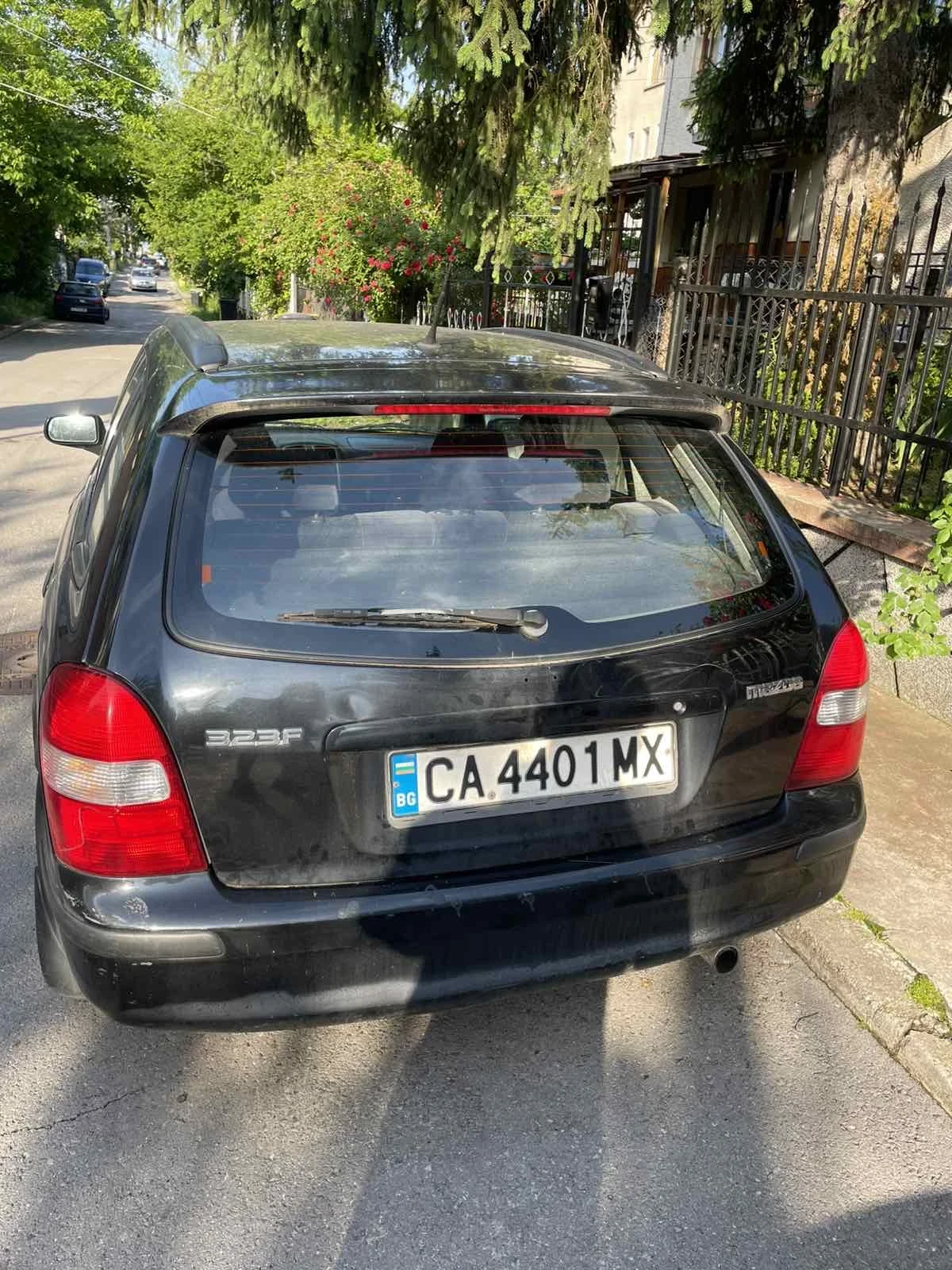 Mazda 323, снимка 4 - Автомобили и джипове - 54772986