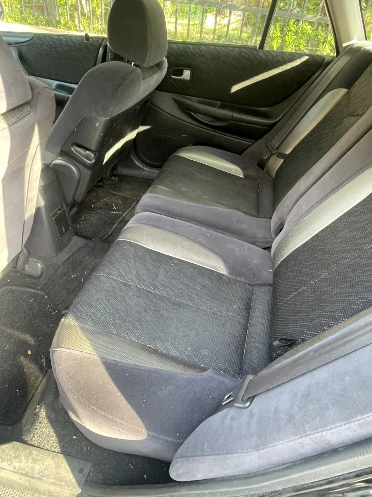 Mazda 323, снимка 8 - Автомобили и джипове - 54772986