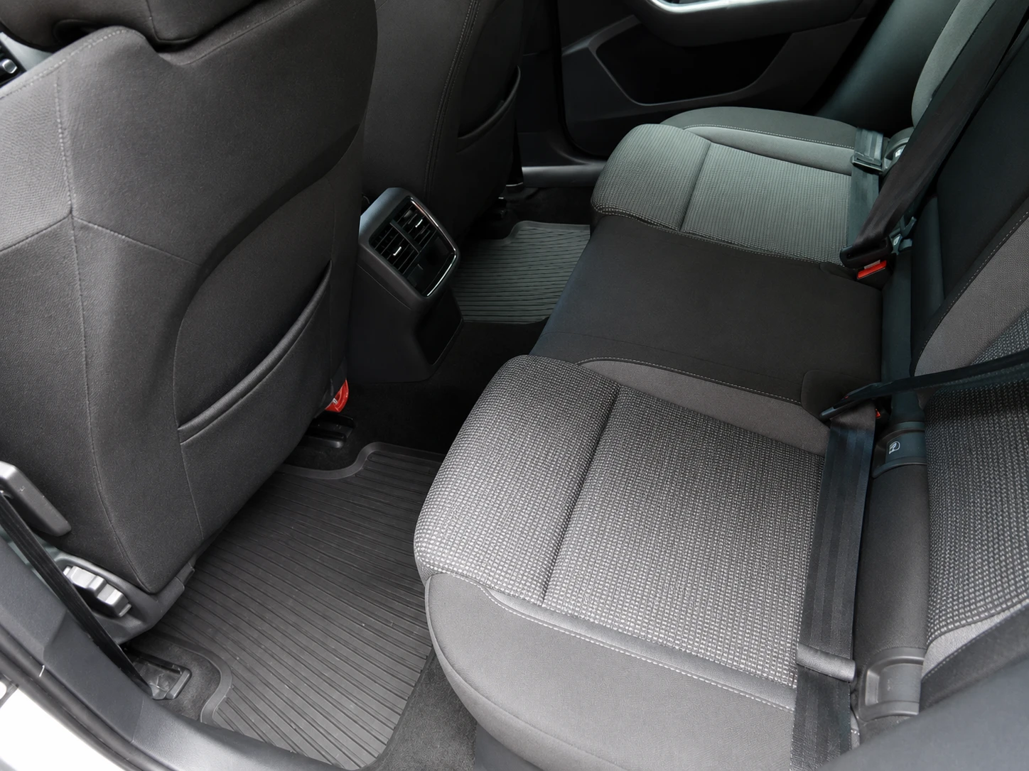 Skoda Octavia, снимка 7 - Автомобили и джипове - 55011919