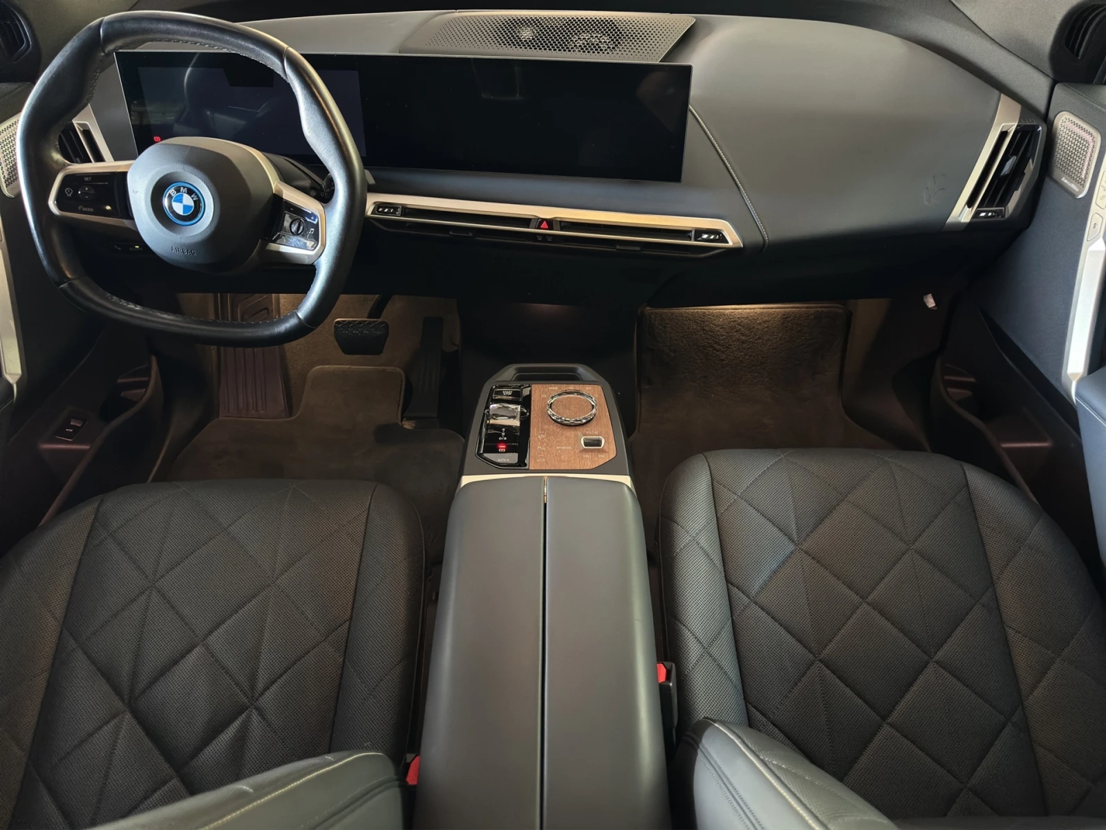 BMW iX xDrive50, снимка 7 - Автомобили и джипове - 56033971