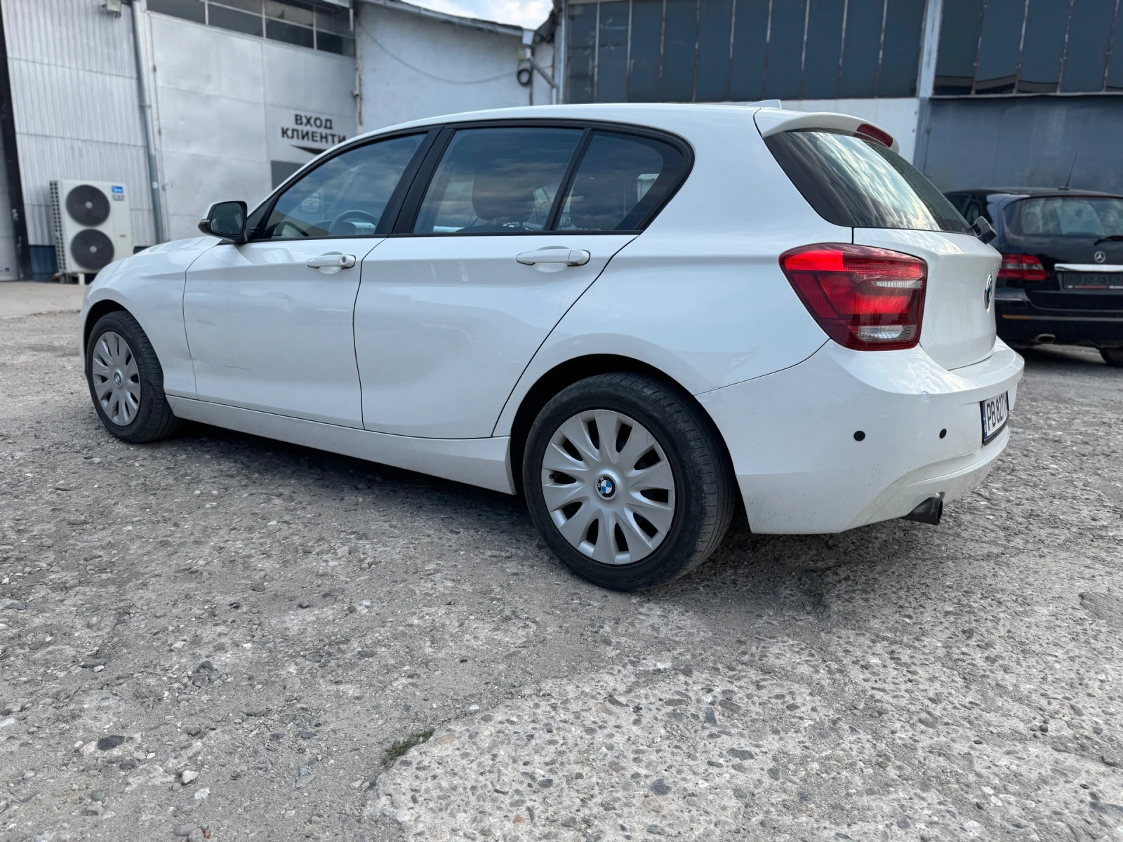 BMW 118 CarPlay, Android, 110x km, camera, снимка 4 - Автомобили и джипове - 56241547