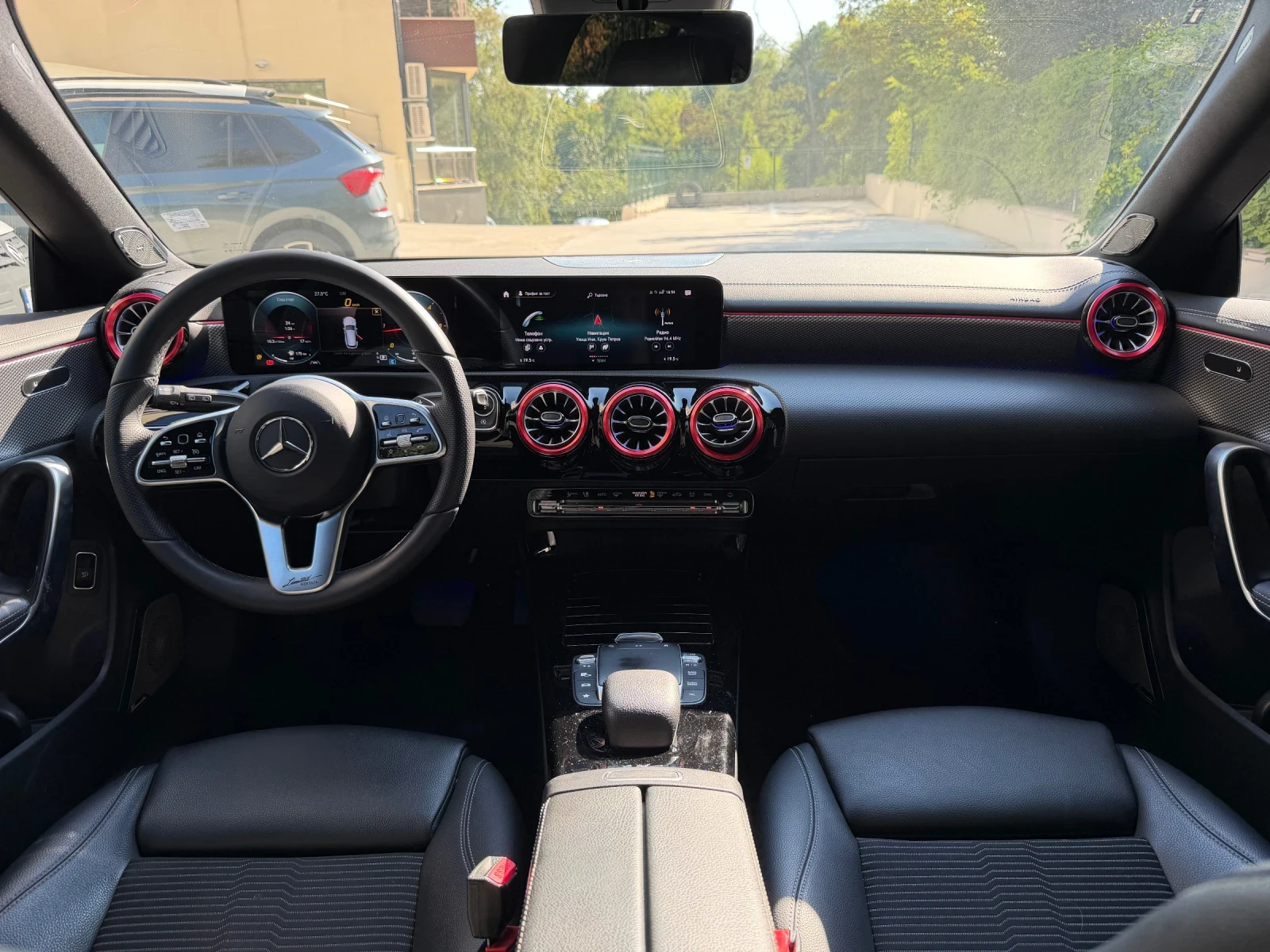 Mercedes-Benz CLA 220 AMG Line, снимка 6 - Автомобили и джипове - 56242432