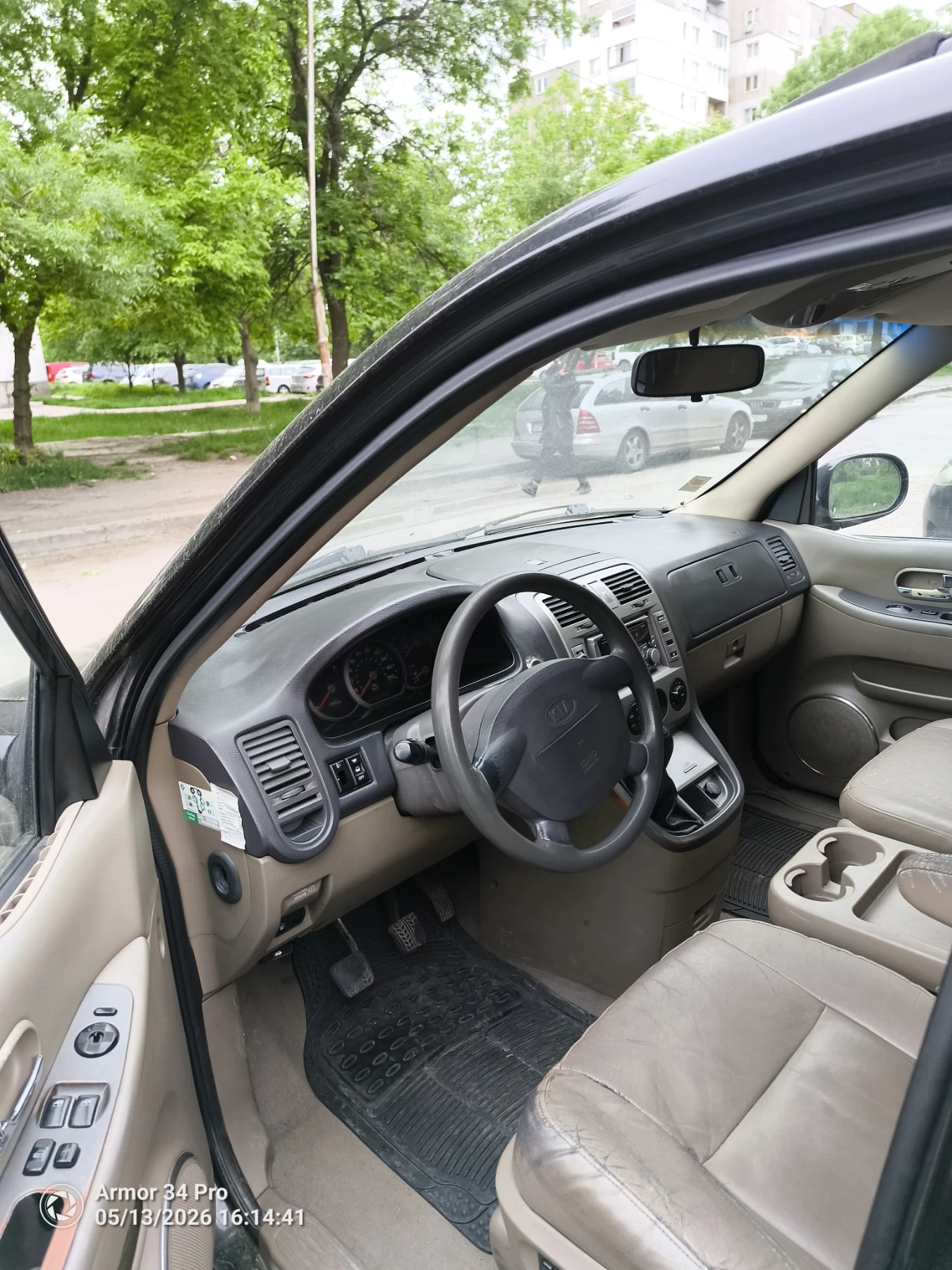 Kia Carnival 2.9CRDI, снимка 5 - Автомобили и джипове - 56638328