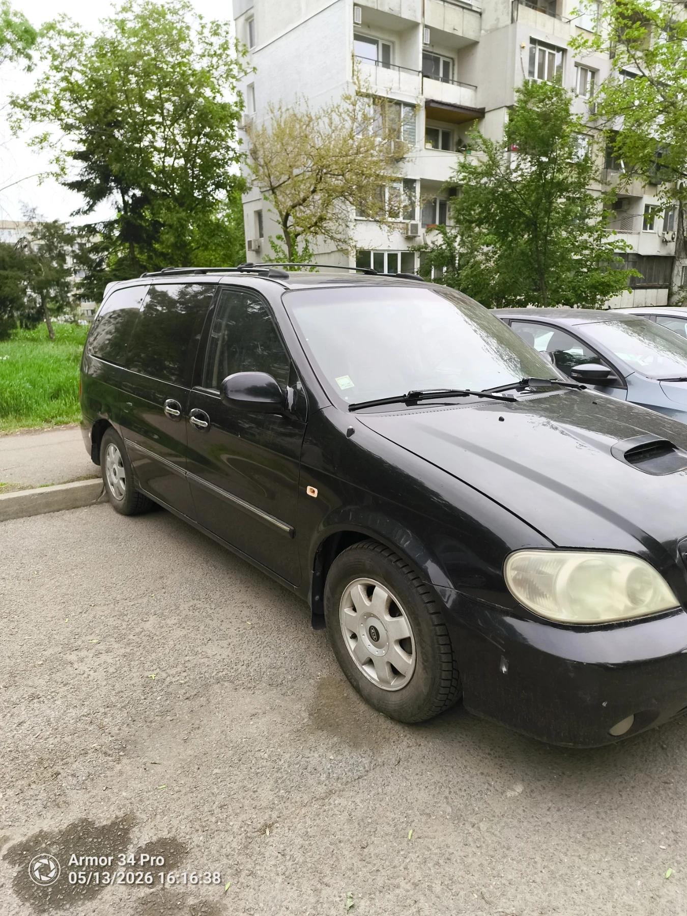 Kia Carnival 2.9CRDI, снимка 4 - Автомобили и джипове - 56638328