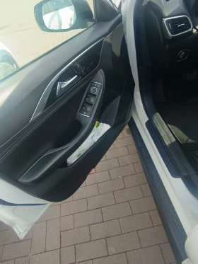 Infiniti QX30, снимка 8