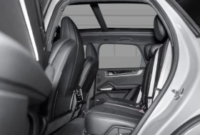 Обява за продажба на Porsche Cayenne Turbo E-Hybrid = SportDesign = Гаранция ~ 383 904 лв. - изображение 11