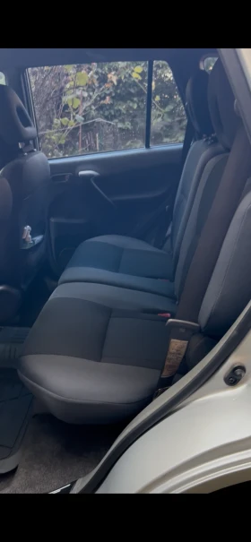 Toyota Rav4 | Mobile.bg    4