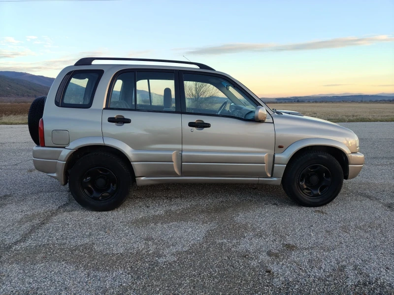 Suzuki Grand vitara 2.0 HDI, снимка 7 - Автомобили и джипове - 48285908