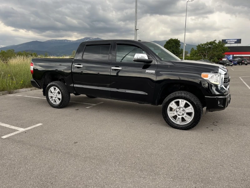 Toyota Tundra 5.7i-FORCE * 4X4* V8 * PLATINUM* , снимка 5 - Автомобили и джипове - 48587168