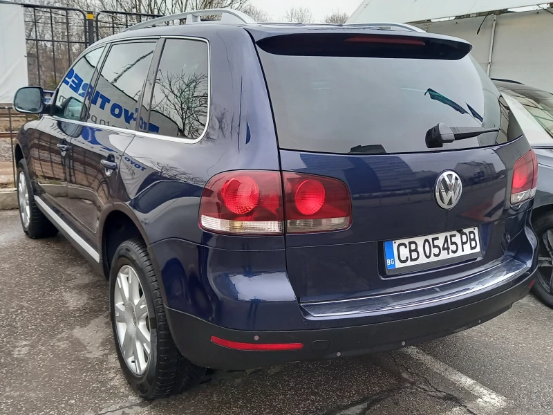 VW Touareg, снимка 8 - Автомобили и джипове - 49359289