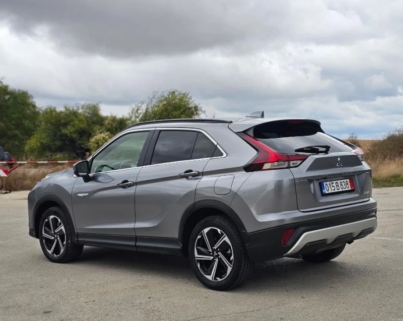 Mitsubishi Eclipse Cross PHEV Топ Състояние, снимка 4 - Автомобили и джипове - 51939595