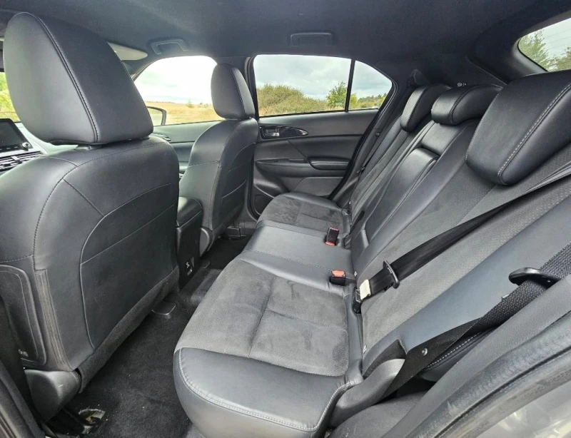 Mitsubishi Eclipse Cross PHEV Топ Състояние, снимка 12 - Автомобили и джипове - 51939595