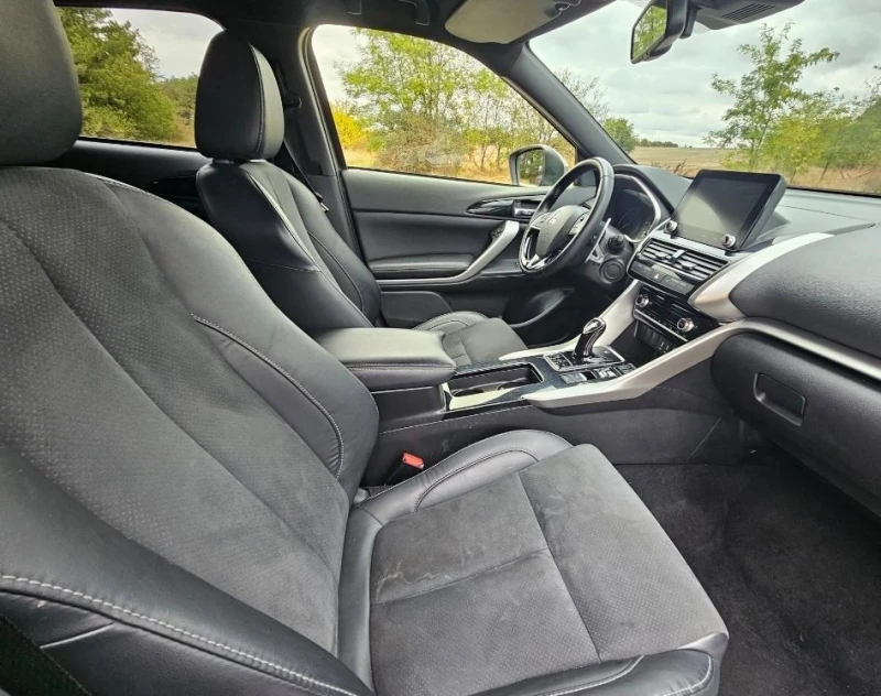 Mitsubishi Eclipse Cross PHEV Топ Състояние, снимка 15 - Автомобили и джипове - 51939595