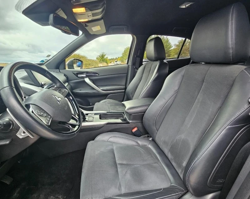 Mitsubishi Eclipse Cross PHEV Топ Състояние, снимка 11 - Автомобили и джипове - 51939595