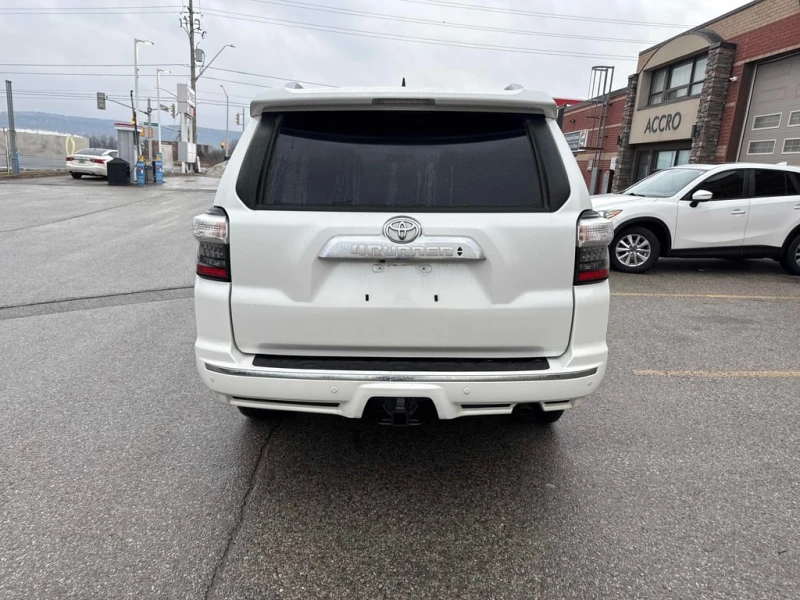 Toyota 4runner * SR5 * CARFAX * БЕЗ ПЪРВОНАЧАЛНА ВНОСКА, снимка 4 - Автомобили и джипове - 53102838