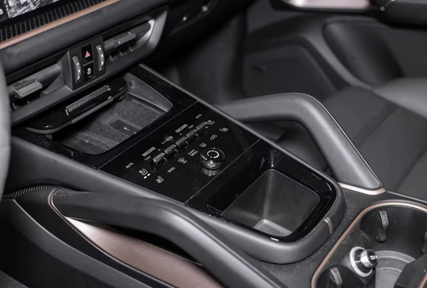 Porsche Cayenne Turbo E-Hybrid = SportDesign =  | Mobile.bg   11